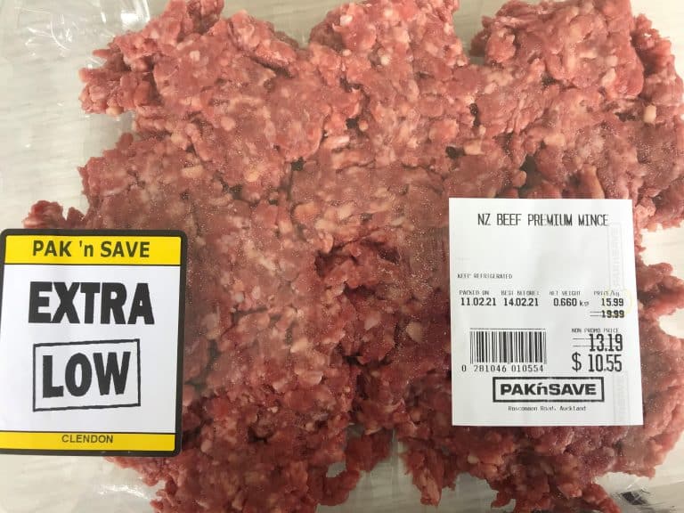 Faafoi beef mince a le PaknSave I Clendon, Manurewa