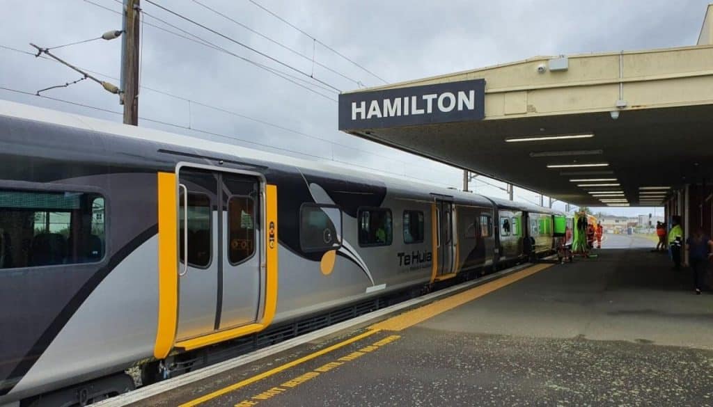 Hamilton to Auckland commuter train