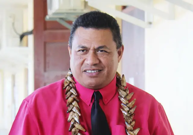 Pa’u Dr.Roy Ausage