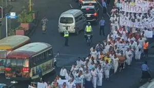 Women march Samoa