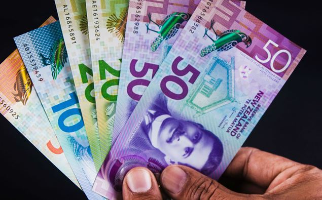 new nz new zealand money currency getty - Radio Samoa
