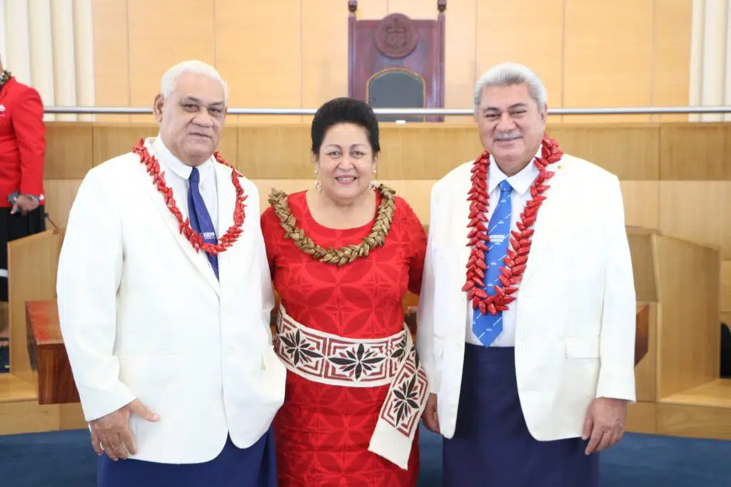 Radio-Samoa-15