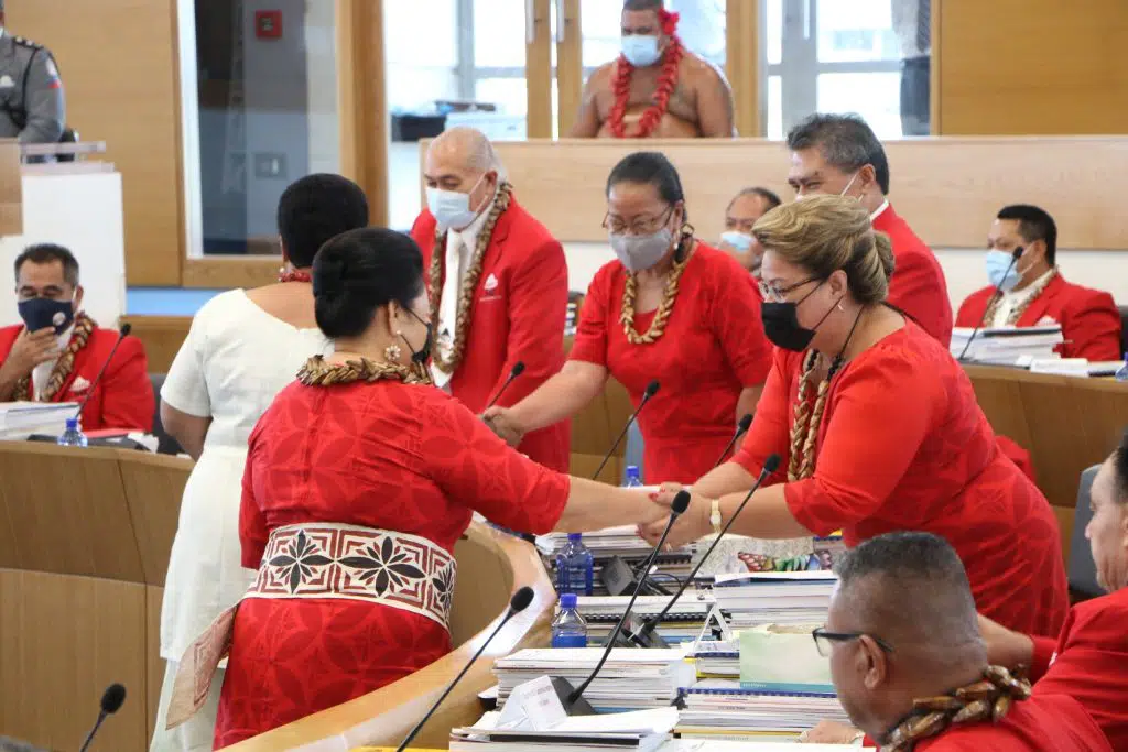 Radio-Samoa-33