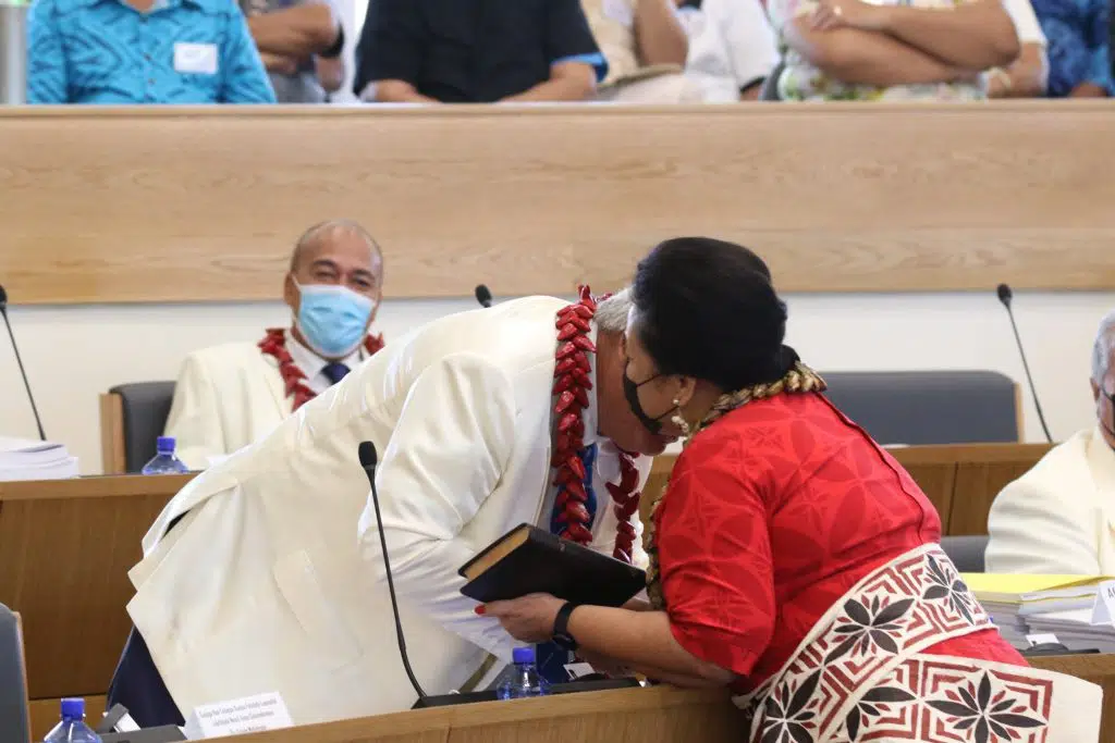 Radio Samoa-55