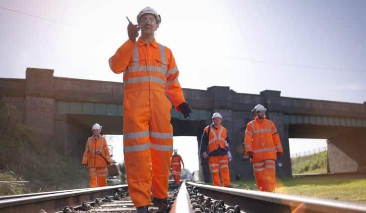 Railway workers and union still striking
