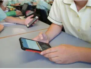 Phones may be banned during school hours for NSW students