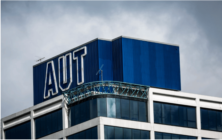 AUT