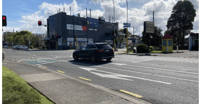 Woman stabbed in Auckland