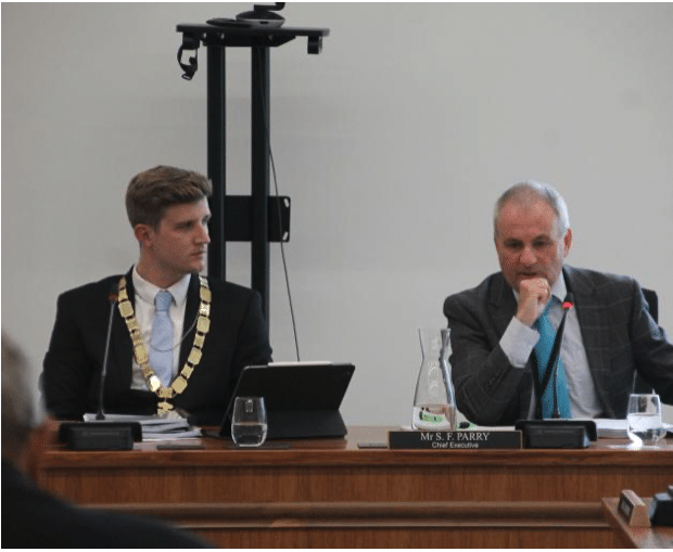 Gore Mayor Ben Bell (left) and Gore council chief executive Steve Parry