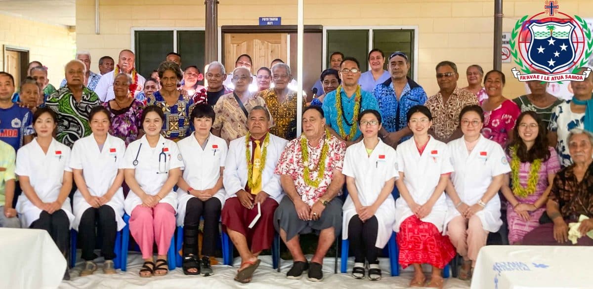 Chinese Doctors in Sataua hosapital