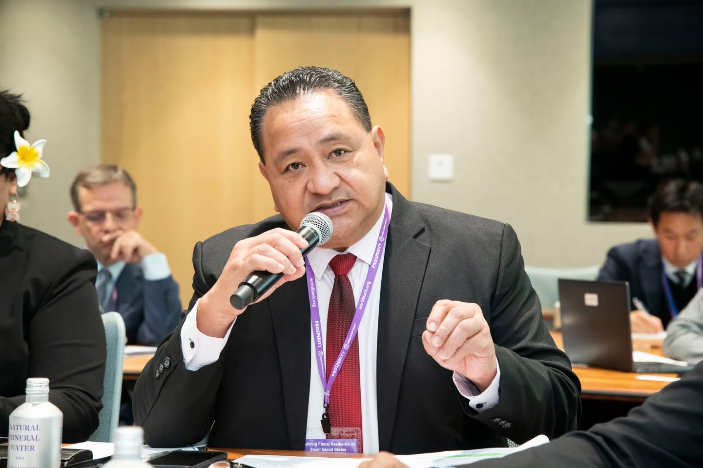 MOF - Hon Lautimuia Afoa Uelese Vaai