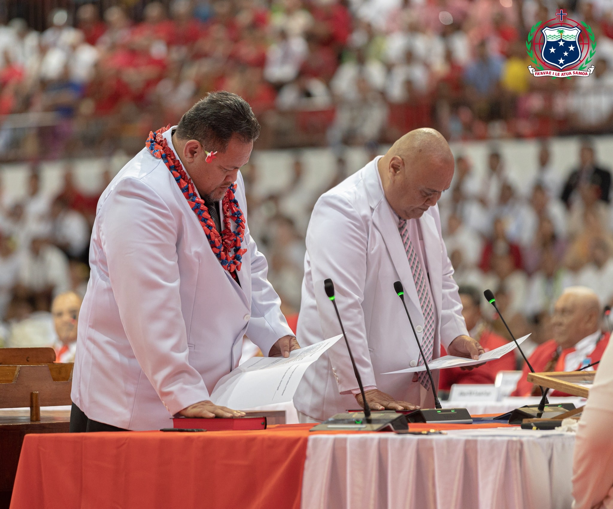 Motuopua'a Seve Henney Afeleti Papalii & Mau'u Atiifale Siaosi Pu'epu'emai - Independent MPs
