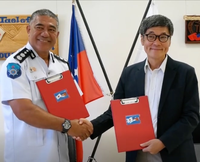 CEO of Samoa Fire and Emergency Services Authority and a representative of Japan in Samoa