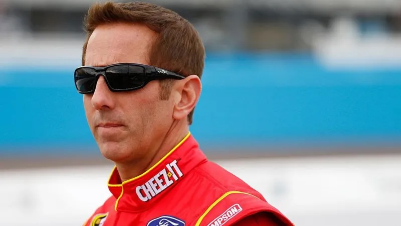 A former Nascar driver and his family were among the seven people killed in a plane crash at a regional airport in North Carolina.