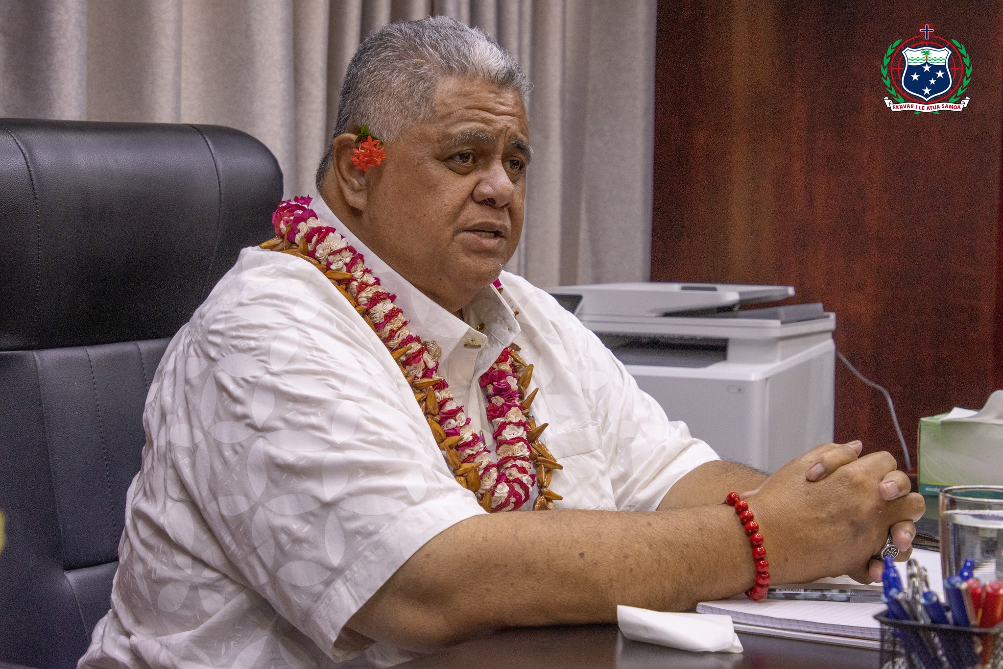 Hon PM, Laaulialemalietoa Leuatea Polataivao Fosi Schmidt.