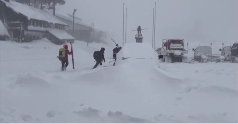 Watch- California hit by heavy snow as avalanche leaves skiers missing.
