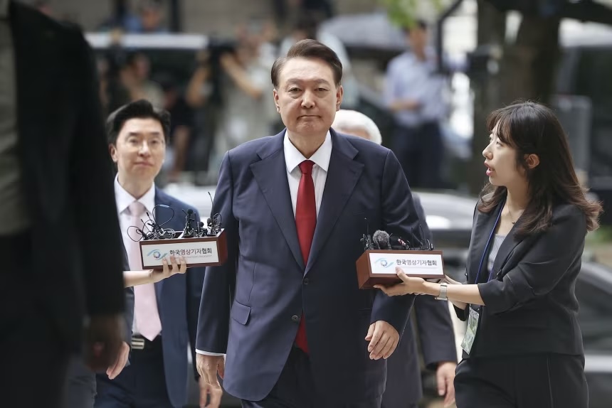 Former South Korean President Yoon Suk Yeol arrives at the Seoul Central District Court on July 9, 2025.