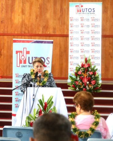 Finance Minister, Hon Mulipola Anarosa Ale Molioo