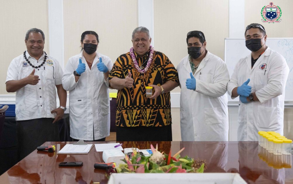 Prime Minister of Samoa La'aulialemalietoa Leuatea Polāta'ivao Fosi Schmidt is leading by example by being the first to take part in the Public Service drug testing.