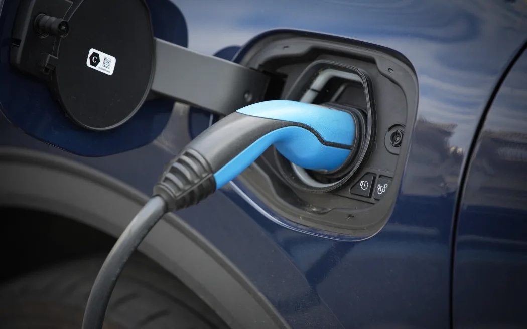 Ford has written to owners of Escape PHEVs regarding a battery issue.