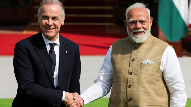 Carney (left) and Modi pledged to increase co-operation in a range of areas, including defence and technology.