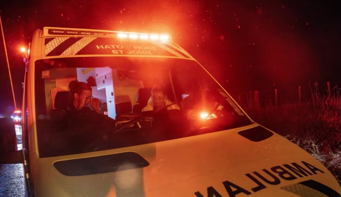 Opotiki-crash-Eight-injured-in-Waiotahe-Beach-Rd-collision.