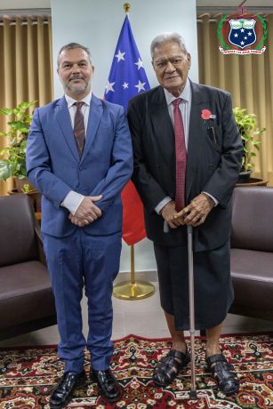 Ambassador of Spain to Samoa and Member of the Council of Deputies susuga Malietoa Moli II
