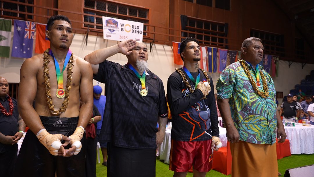 David Tua with the Samoan Props and Minister of Sports and Recreation, Honourable Seuamuli Fasi Roma