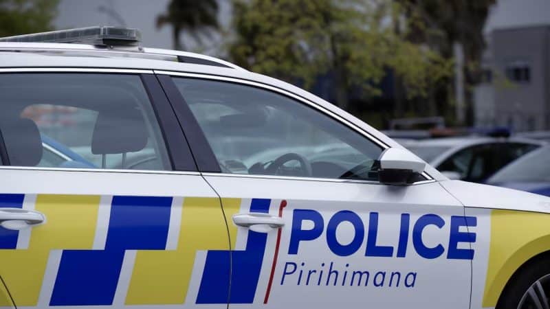 Snells Beach School notified police immediately after learning a stranger had offered a student lollies and tried to lure them into a van.