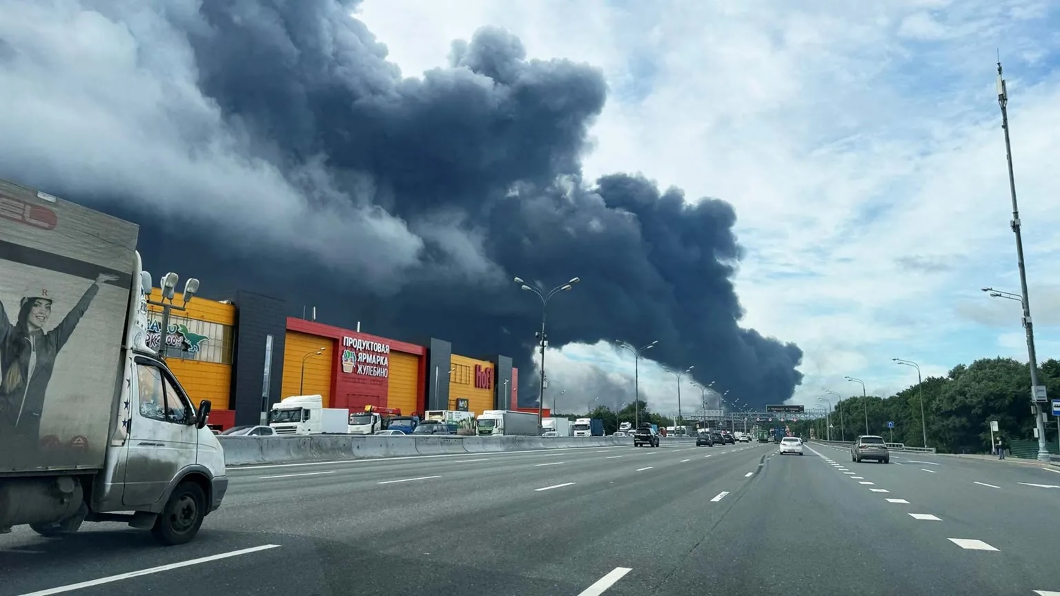 The fire at the Kapotnya refinery was visible to motorists on the Moscow ringroad.