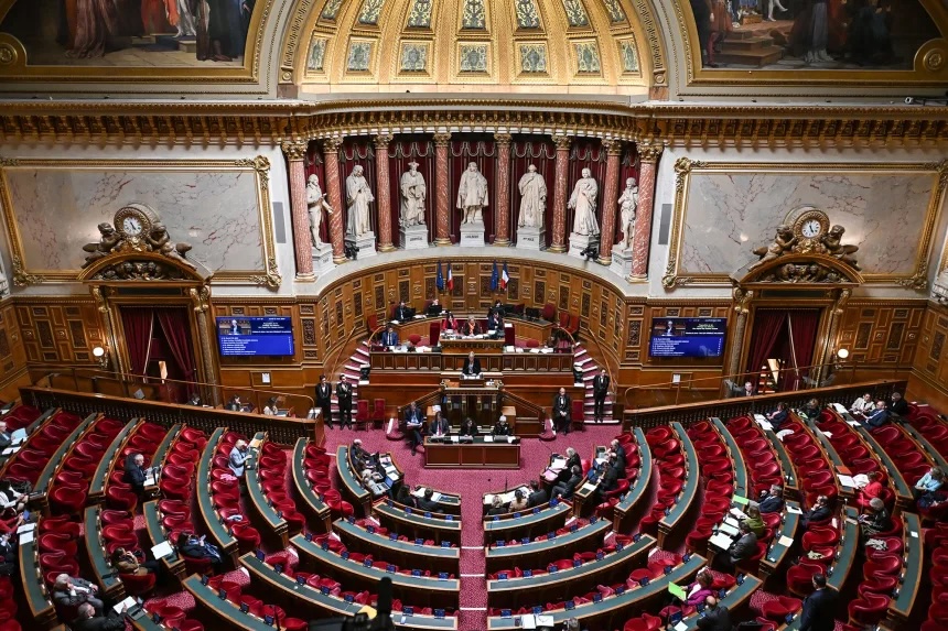 Members of the French Senate debate a draft law that aims to ban social media access for children under 15, in Paris, France, on March 31, 2026.