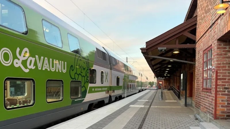 Train services between Haparanda and Oulu were suspended in the late 1980s and early 1990s